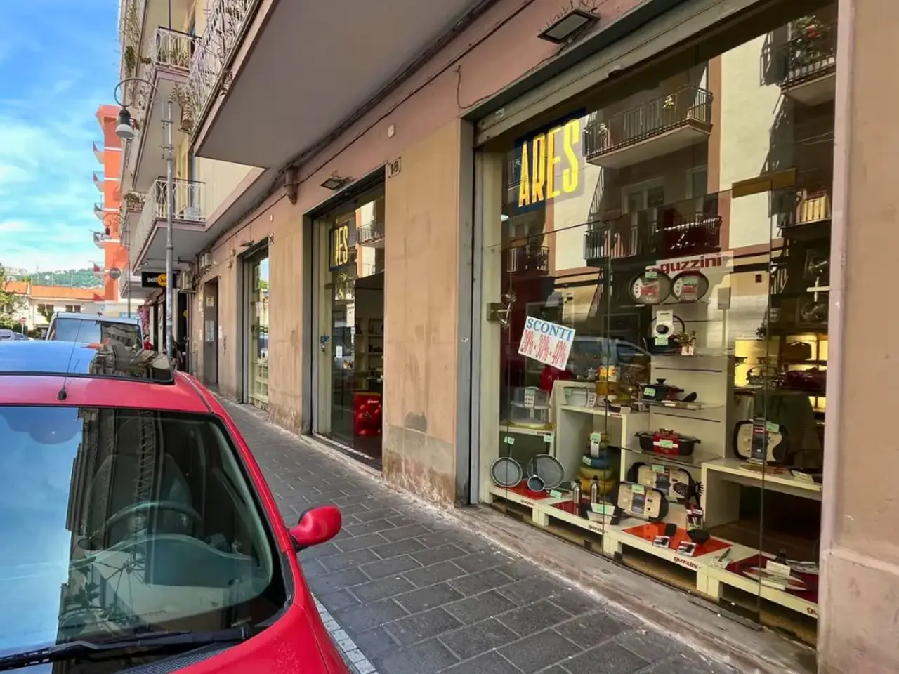 Negozio in Via Sichelmanno 16, Salerno, {3} - Foto 2