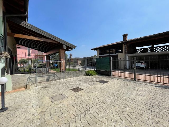 3-room flat in Colombera 22, Castrezzato - Photo 1