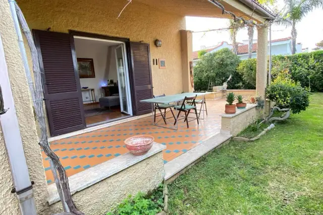 Terraced house in Via dei Giacinti 68, Cerveteri - Photo 1