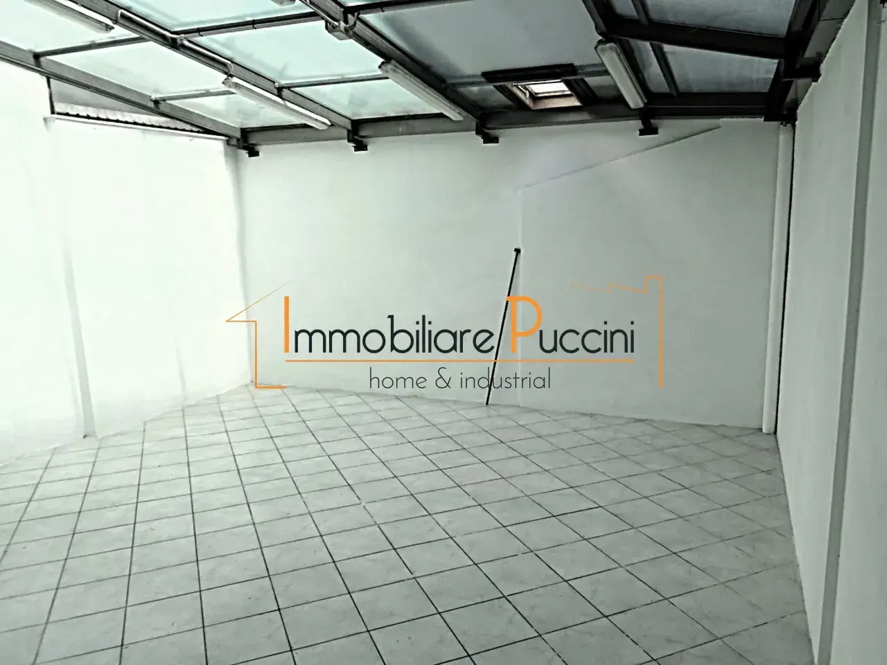 Locale commerciale in Via Bruno Buozzi, Maccione, Campi Bisenzio, Firenze, Toscana, 50013, Italia, Campi Bisenzio, {3} - Foto 2