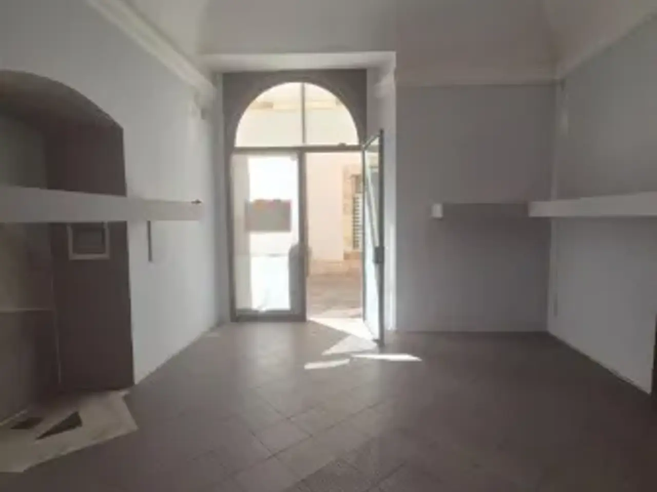 Negozio in , Terni, {3} - Foto 1