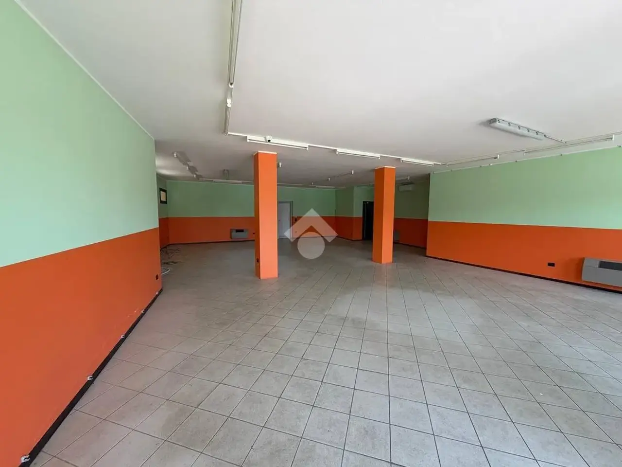 Negozio in Via Vizza, Gaiarine, {3} - Foto 2