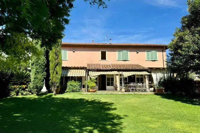 Villa in Via Fortunato Federigi, Seravezza - Foto 1