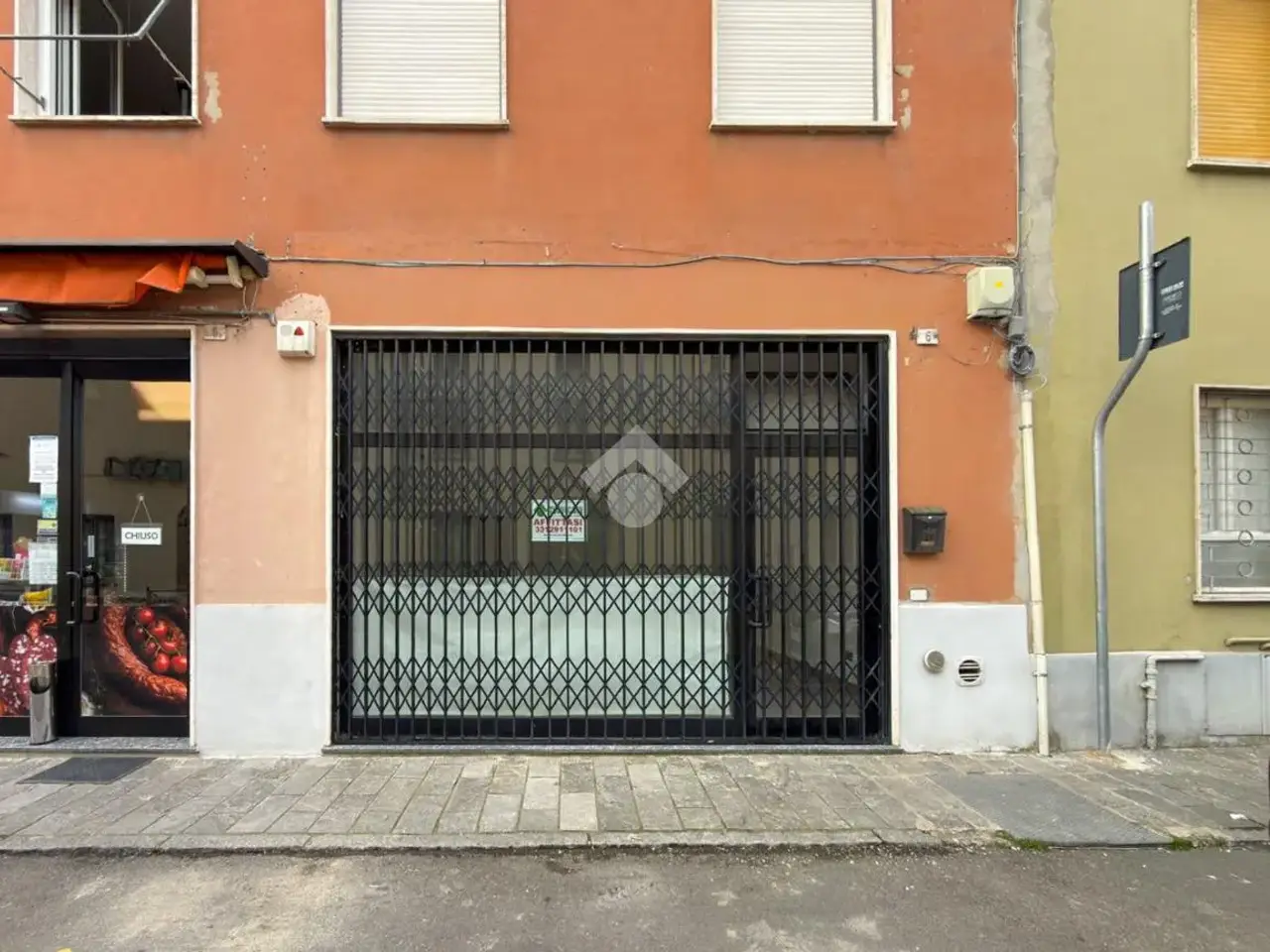 Negozio in Via Gioia Melchiorre, Fiorenzuola D'Arda, {3} - Foto 1