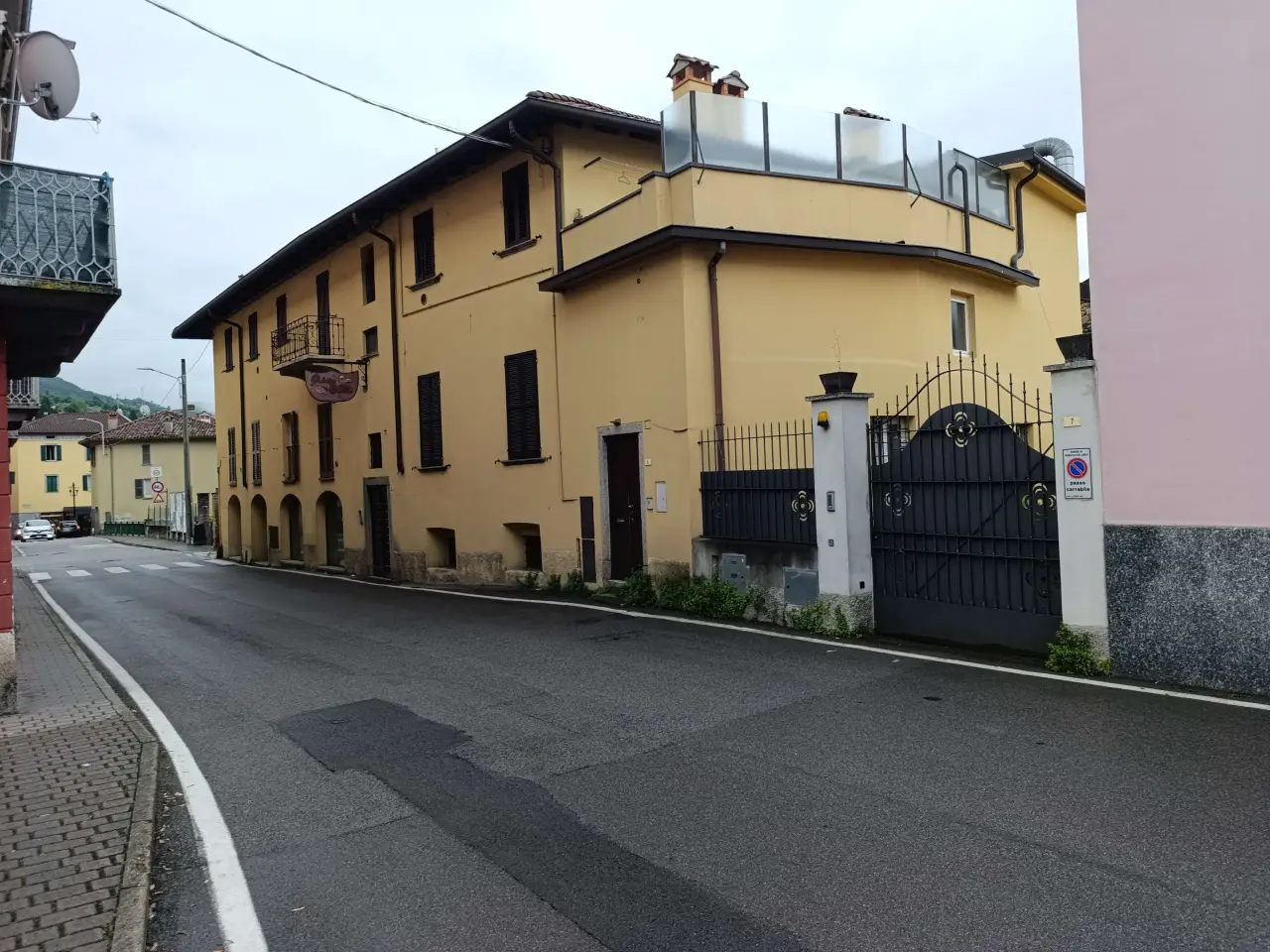 Negozio in , Mandello Del Lario, {3} - Foto 1