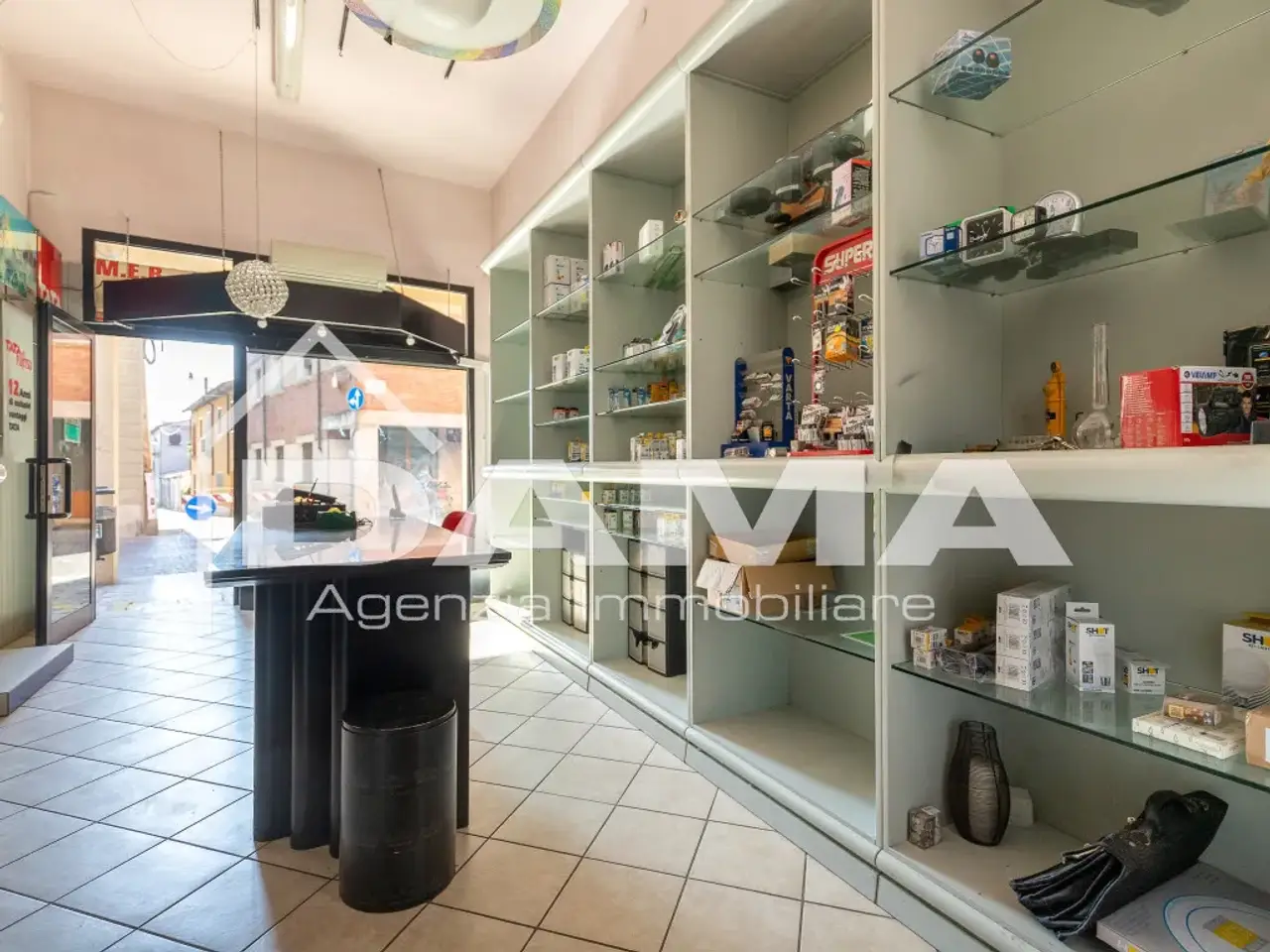 Negozio in Via Cavour, Meldola, {3} - Foto 2