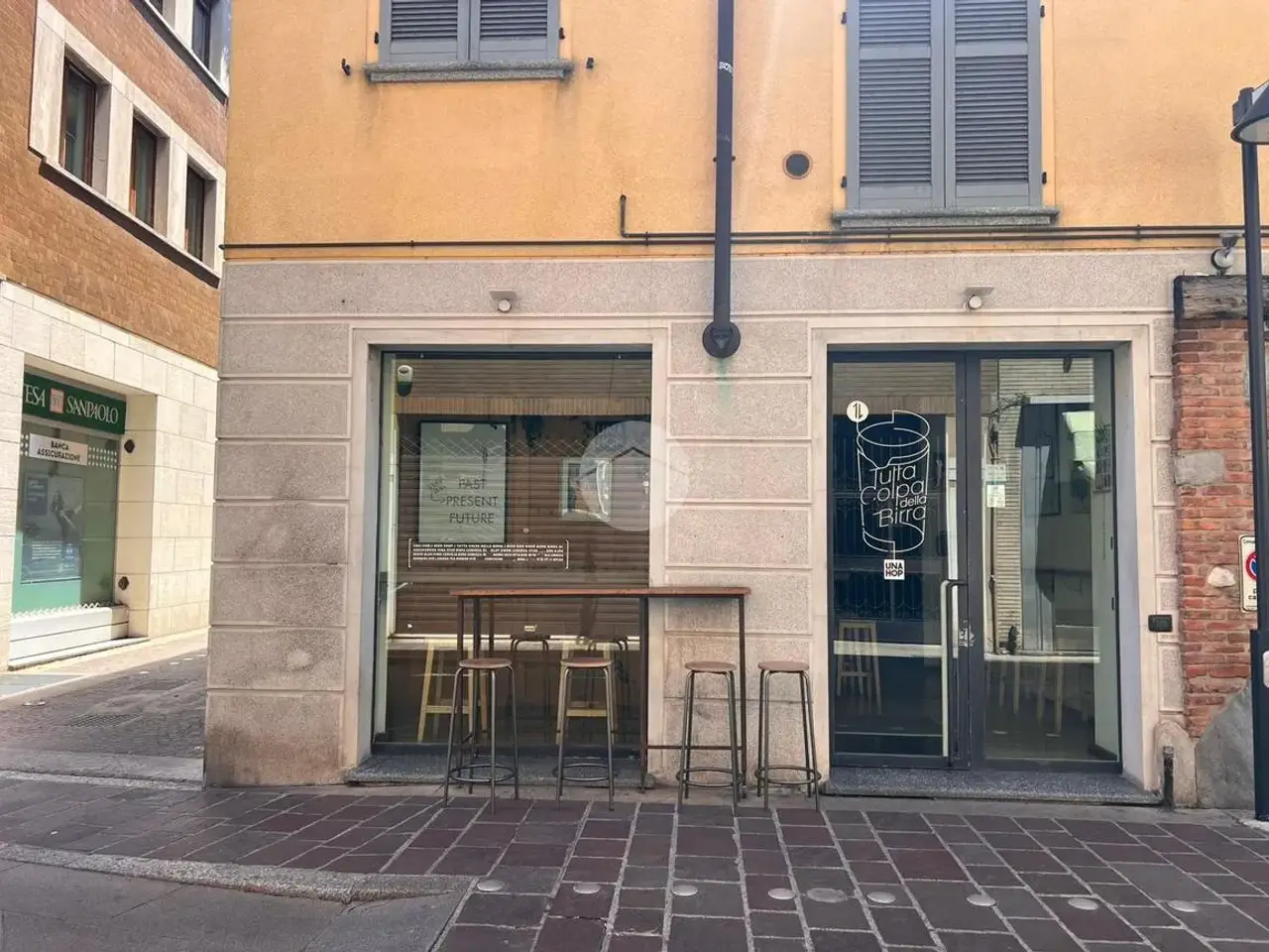 Negozio in Via Cavour 48, Seregno, {3} - Foto 1