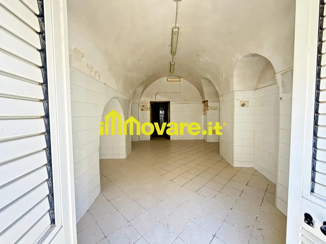 Negozio in Via Vittorio Veneto, Adelfia, {3} - Foto 1