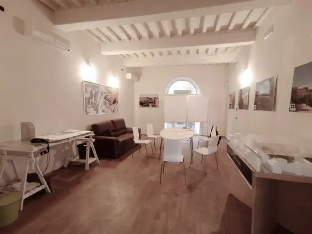 Negozio in Vicolo Ricciardi 8, Pisa, {3} - Foto 1