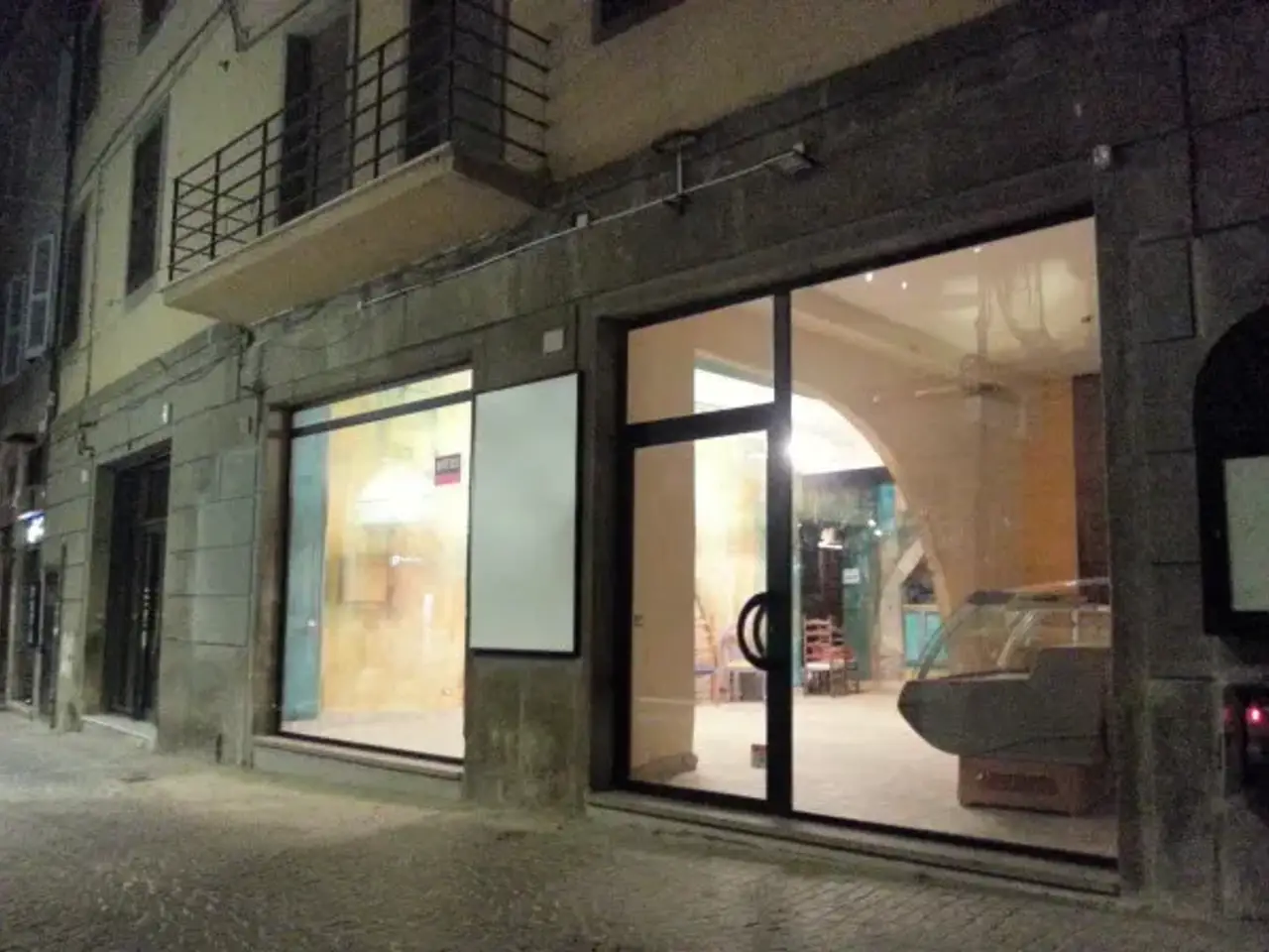Negozio in Via Aurelio Saffi, Viterbo, {3} - Foto 2