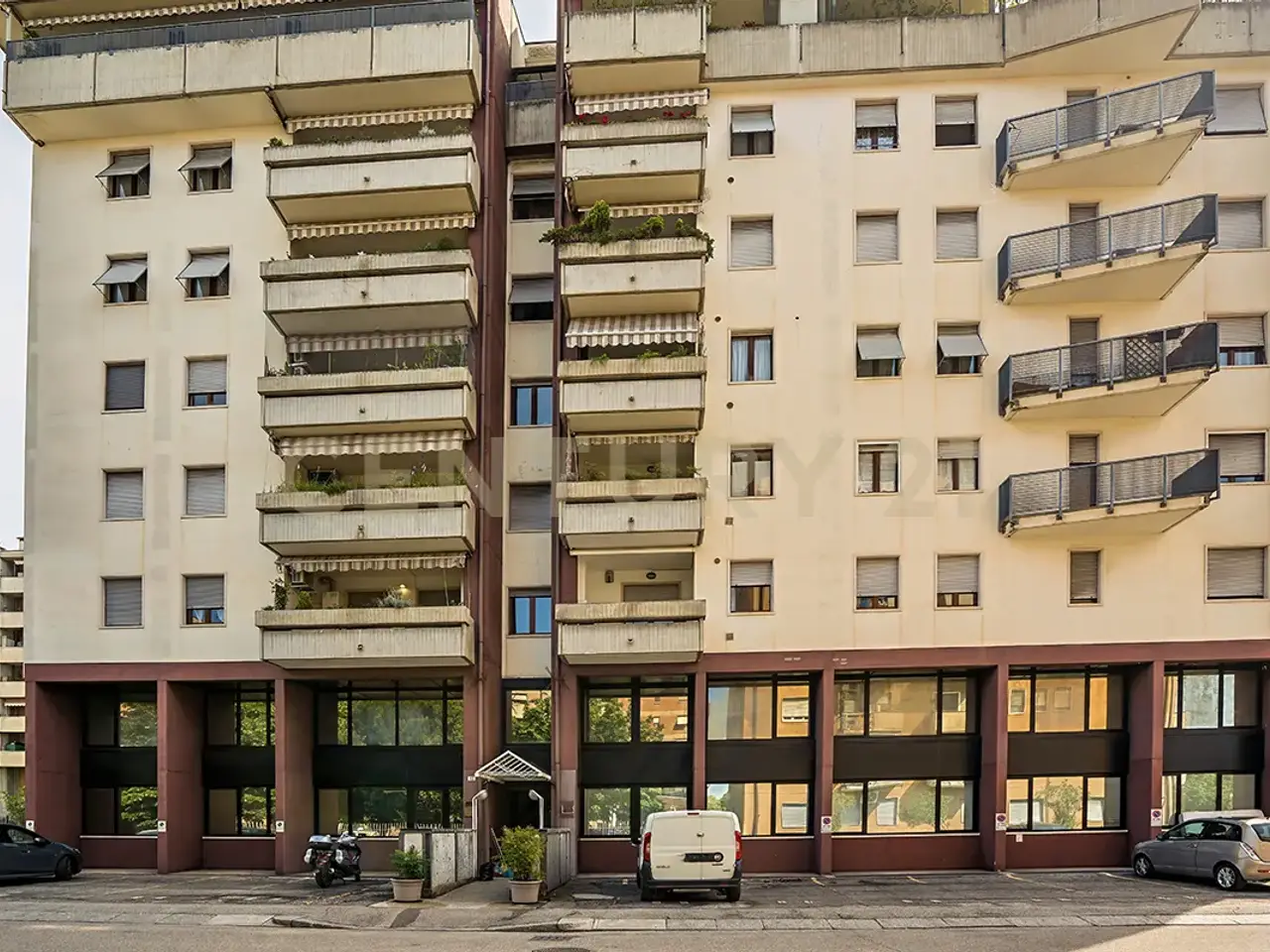 Ufficio in Via Adriano Cristofoli 40, Verona, {3} - Foto 1
