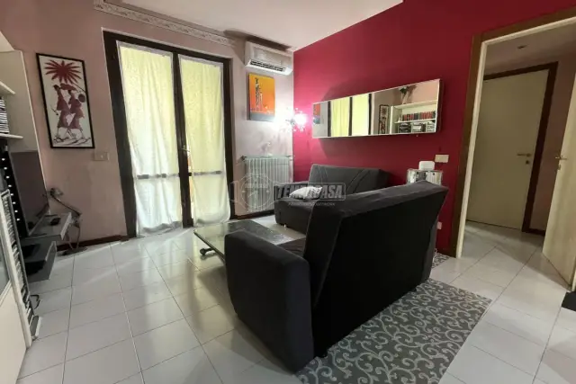 3-room flat in Viale Sicilia 38/a, Monza - Photo 1