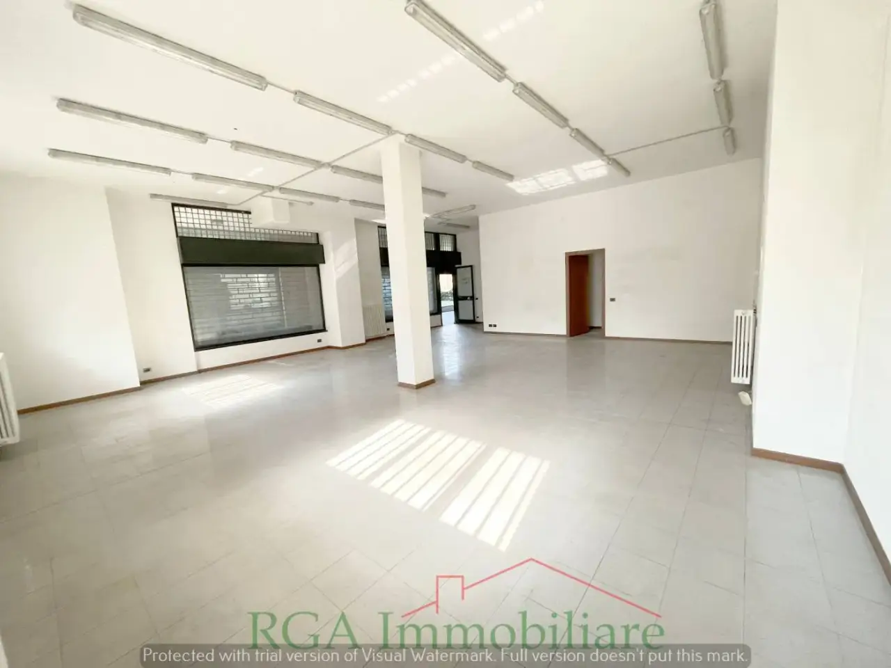 Locale commerciale in Via Achille Muzio 26, Bergamo, {3} - Foto 2