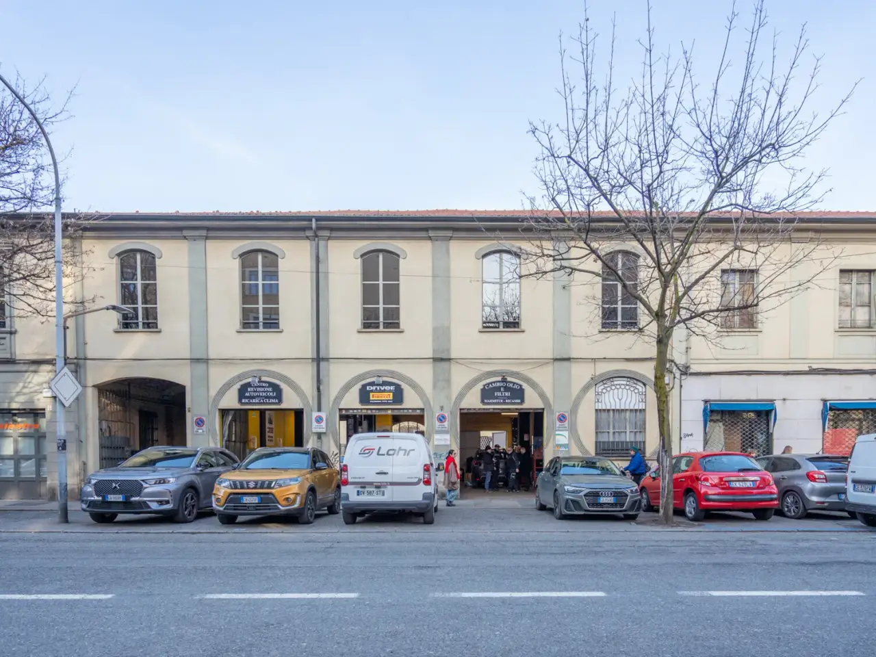 Fabbricato misto in Corso Raffaello 17, Torino, {3} - Foto 1