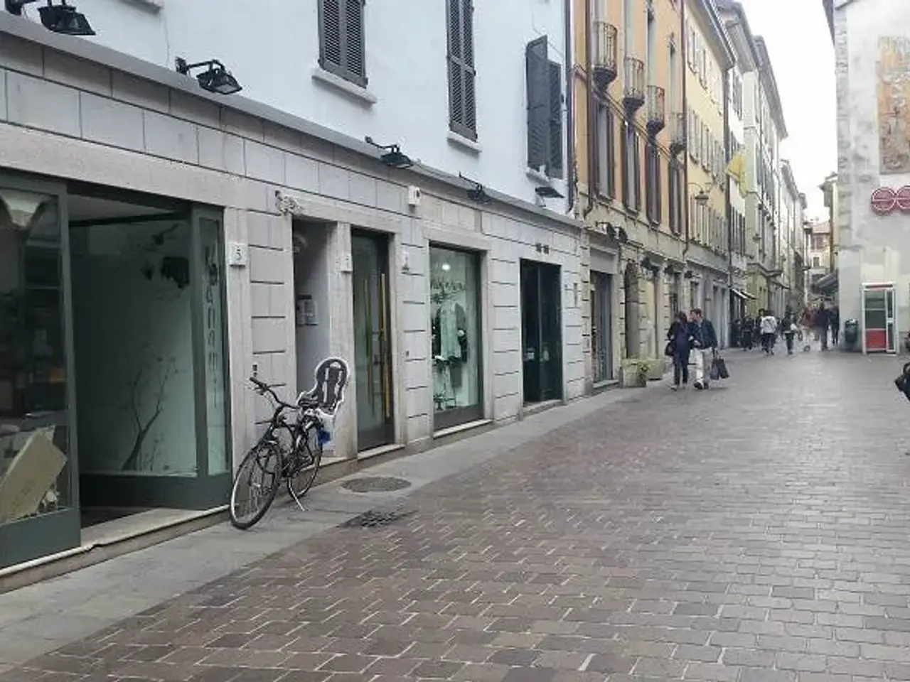 Negozio in Via Bernardino Luini, Como, {3} - Foto 2