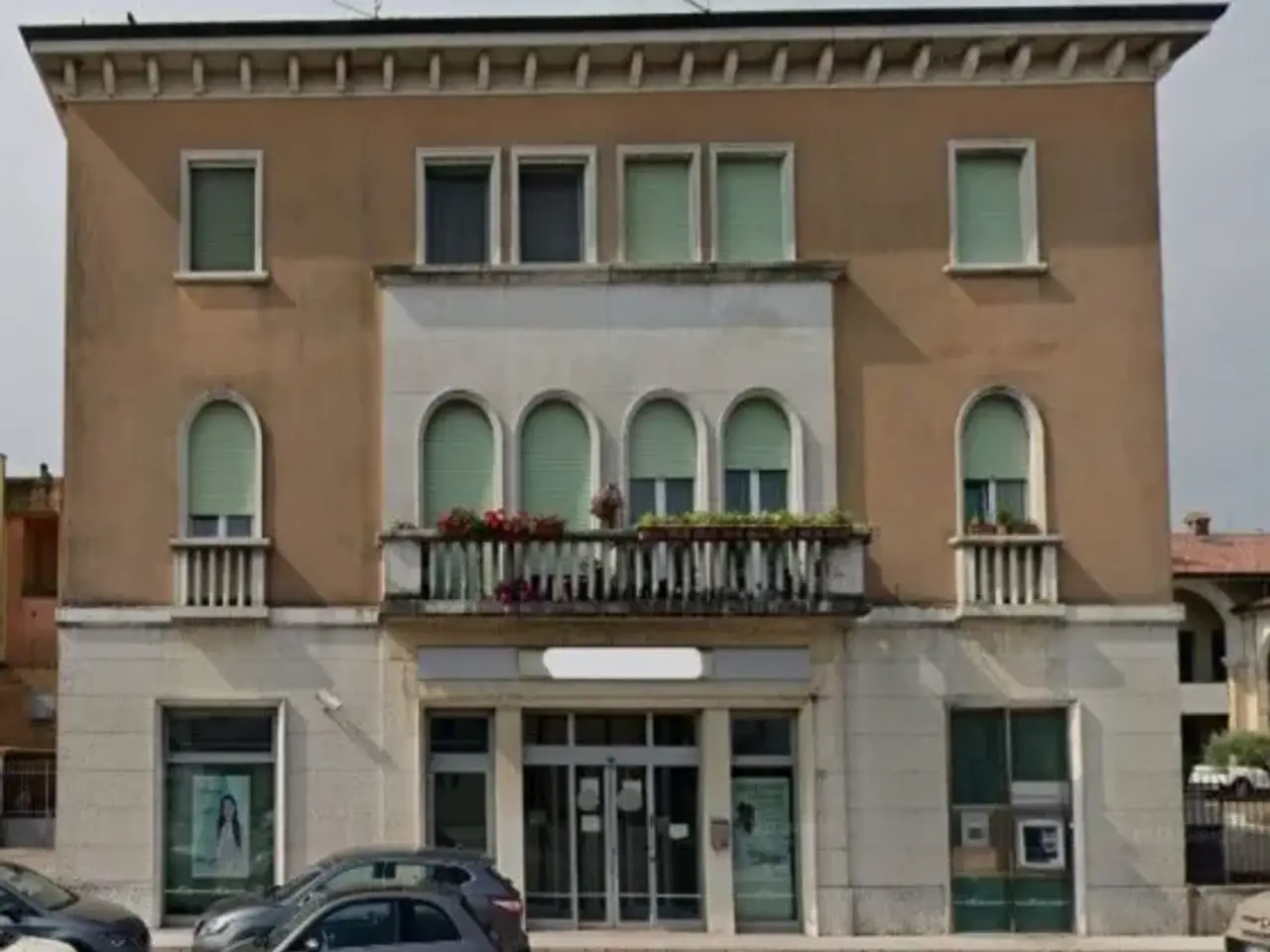 Negozio in Piazza Garibaldi 17, Ronco All'Adige, {3} - Foto 1