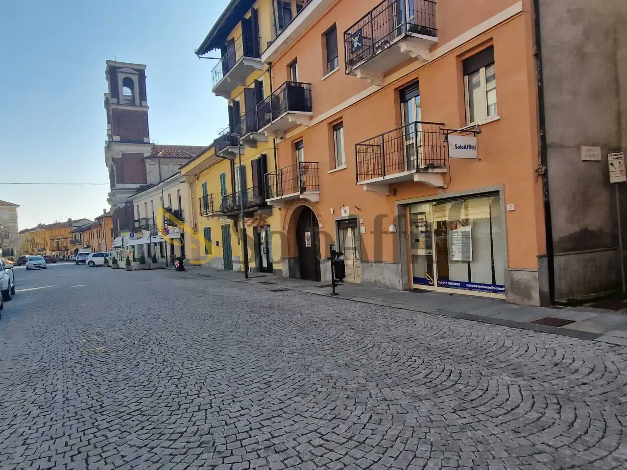 Negozio in Via Carlo Cravero 21, Caselle Torinese, {3} - Foto 1