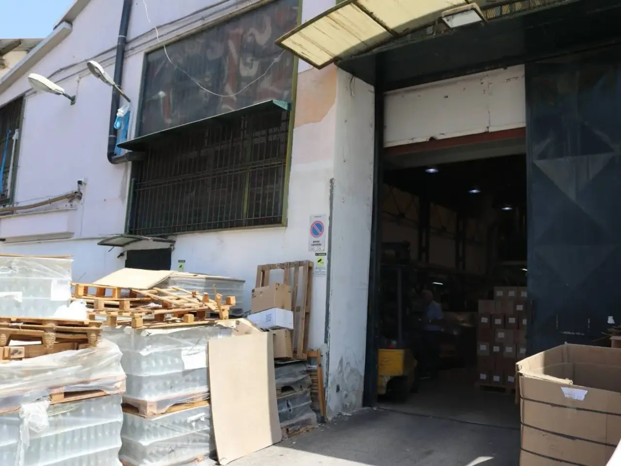 Capannone in Via Colonnello Gabriele Pepe, Napoli, {3} - Foto 2