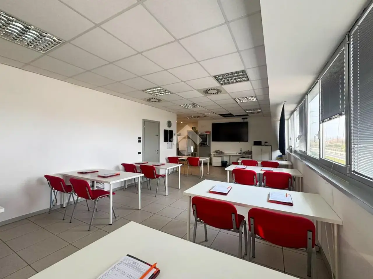 Ufficio in Via Marco Biagi, Peschiera Del Garda, {3} - Foto 1