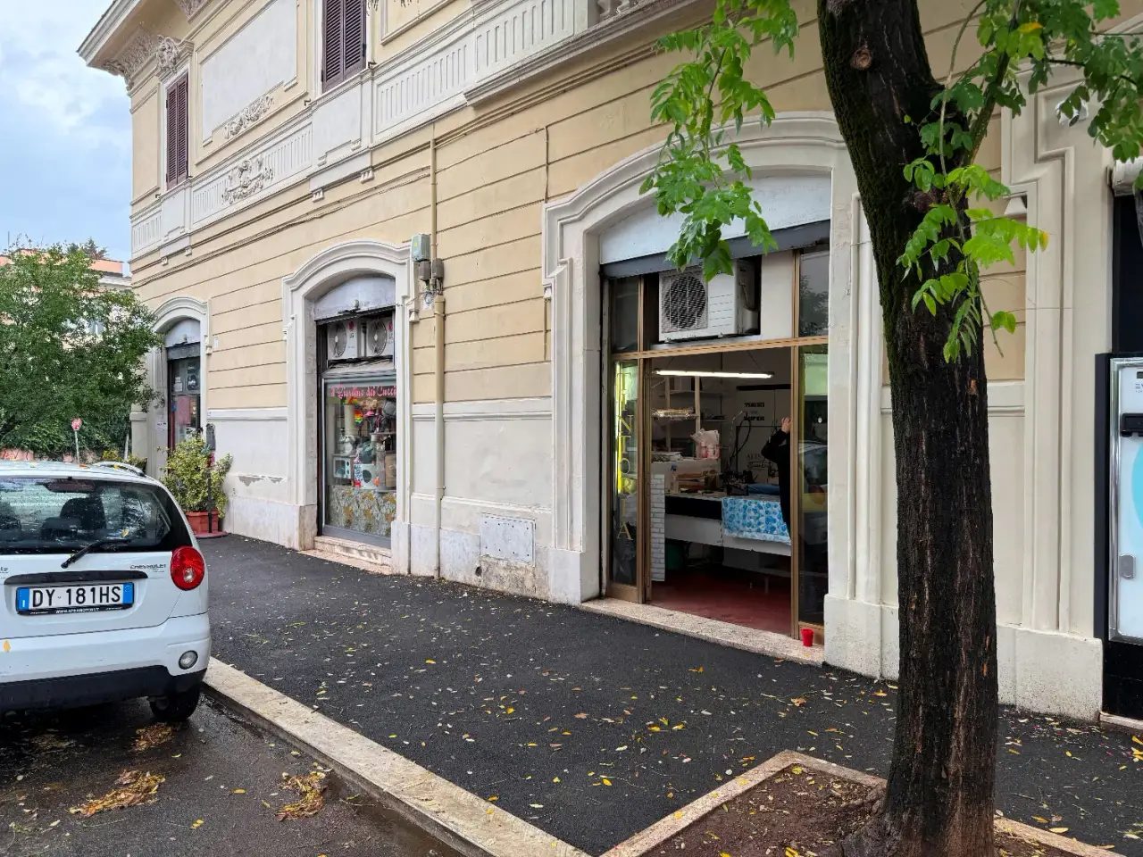 Negozio in Via Alessandro Poerio, Roma, {3} - Foto 1
