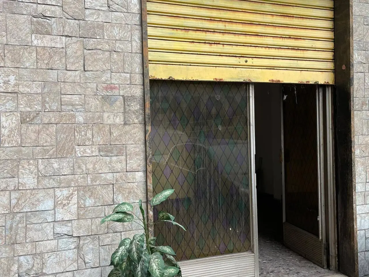 Negozio in Via Sant'Alberto 48r, Genova, {3} - Foto 1
