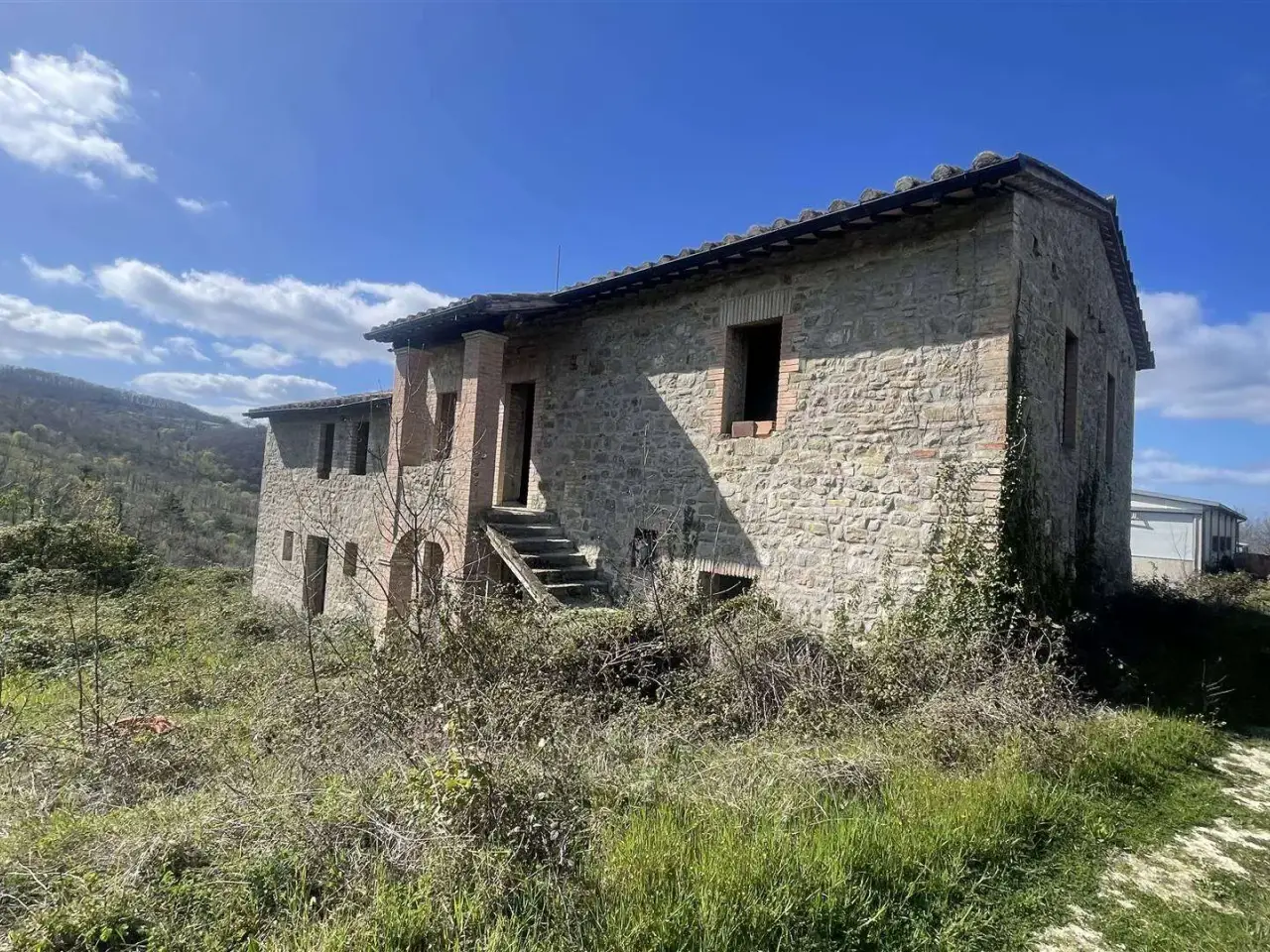 Azienda agricola in , Valfabbrica, {3} - Foto 1