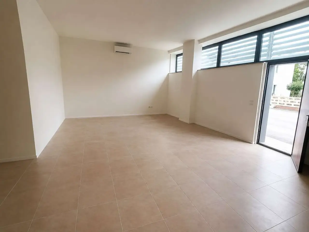 Ufficio in Via Trieste 55, Maiolati Spontini, {3} - Foto 2