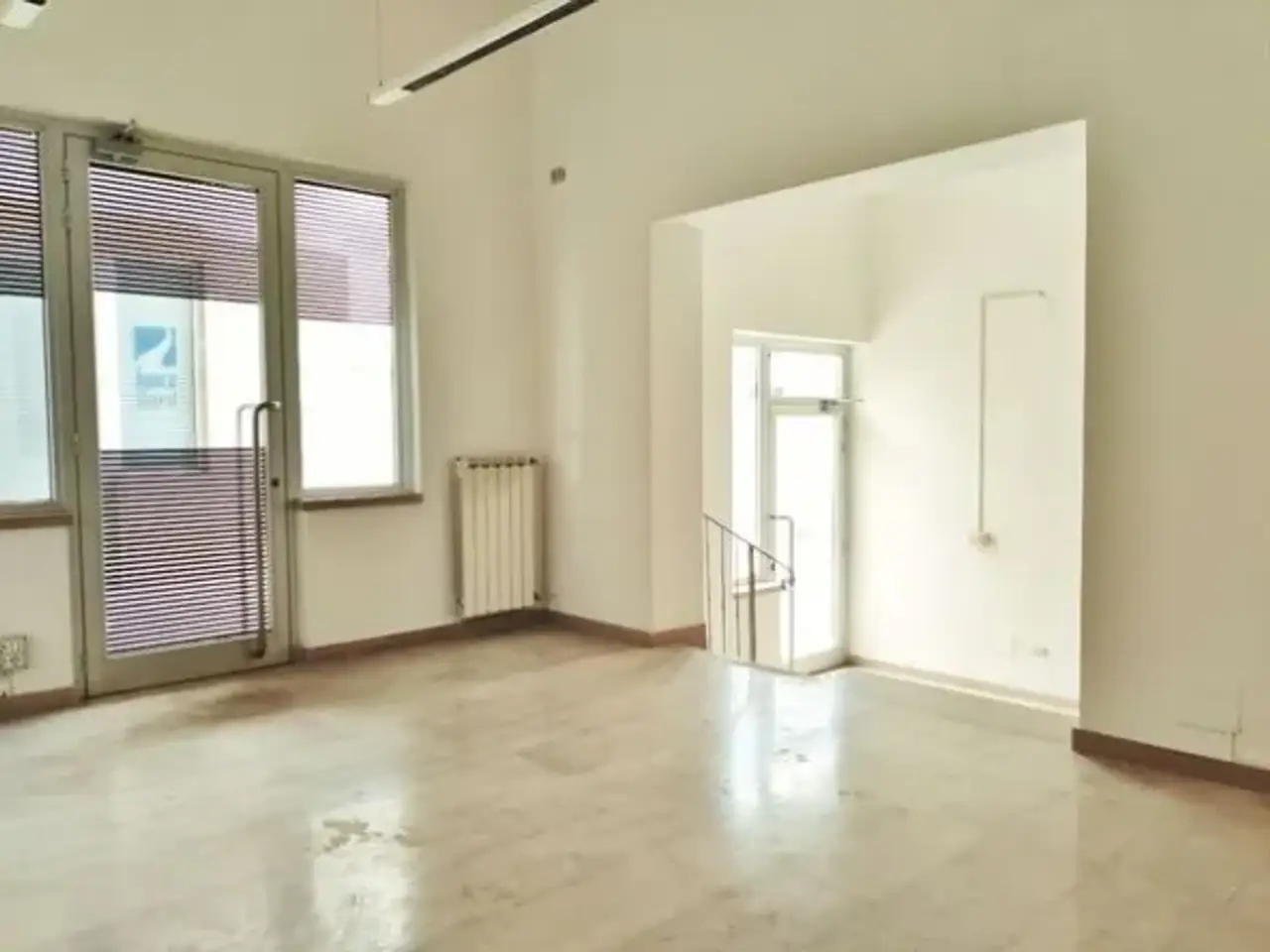 Negozio in , Sesto Fiorentino, {3} - Foto 1