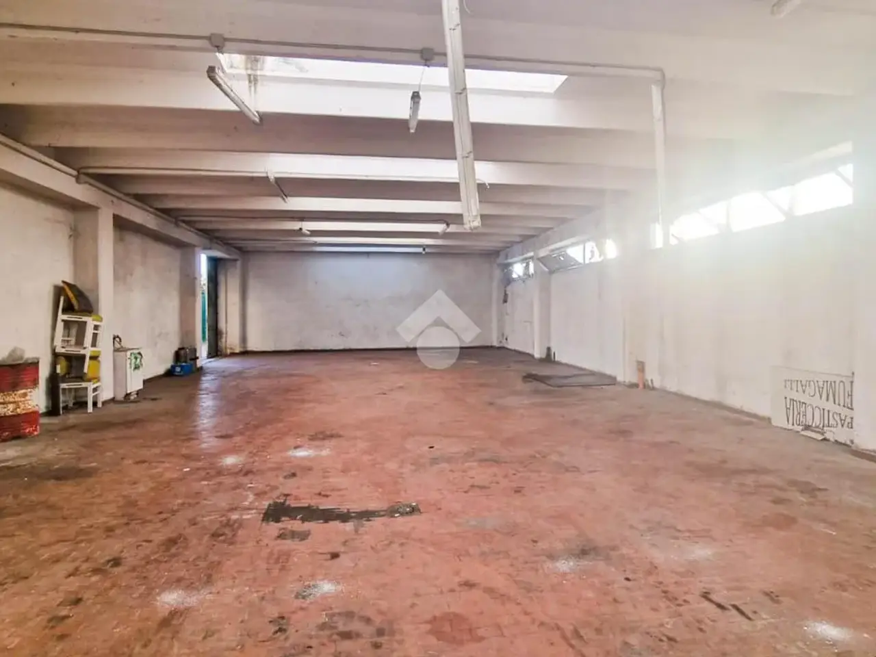 Magazzino in Via Montello 7, Nibionno, {3} - Foto 1