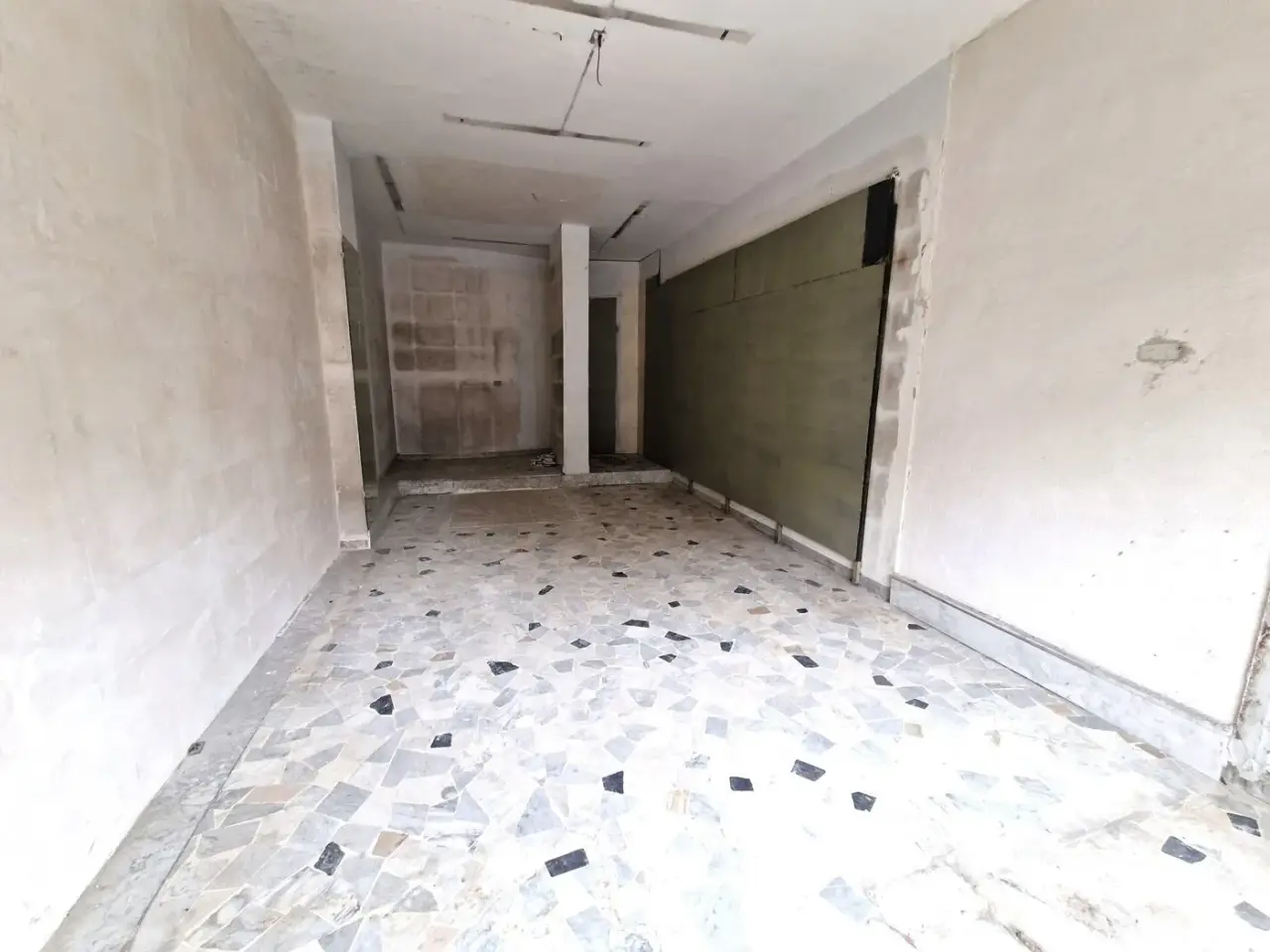 Palazzina commerciale in Via Mariano Semmola 96, Napoli, {3} - Foto 2