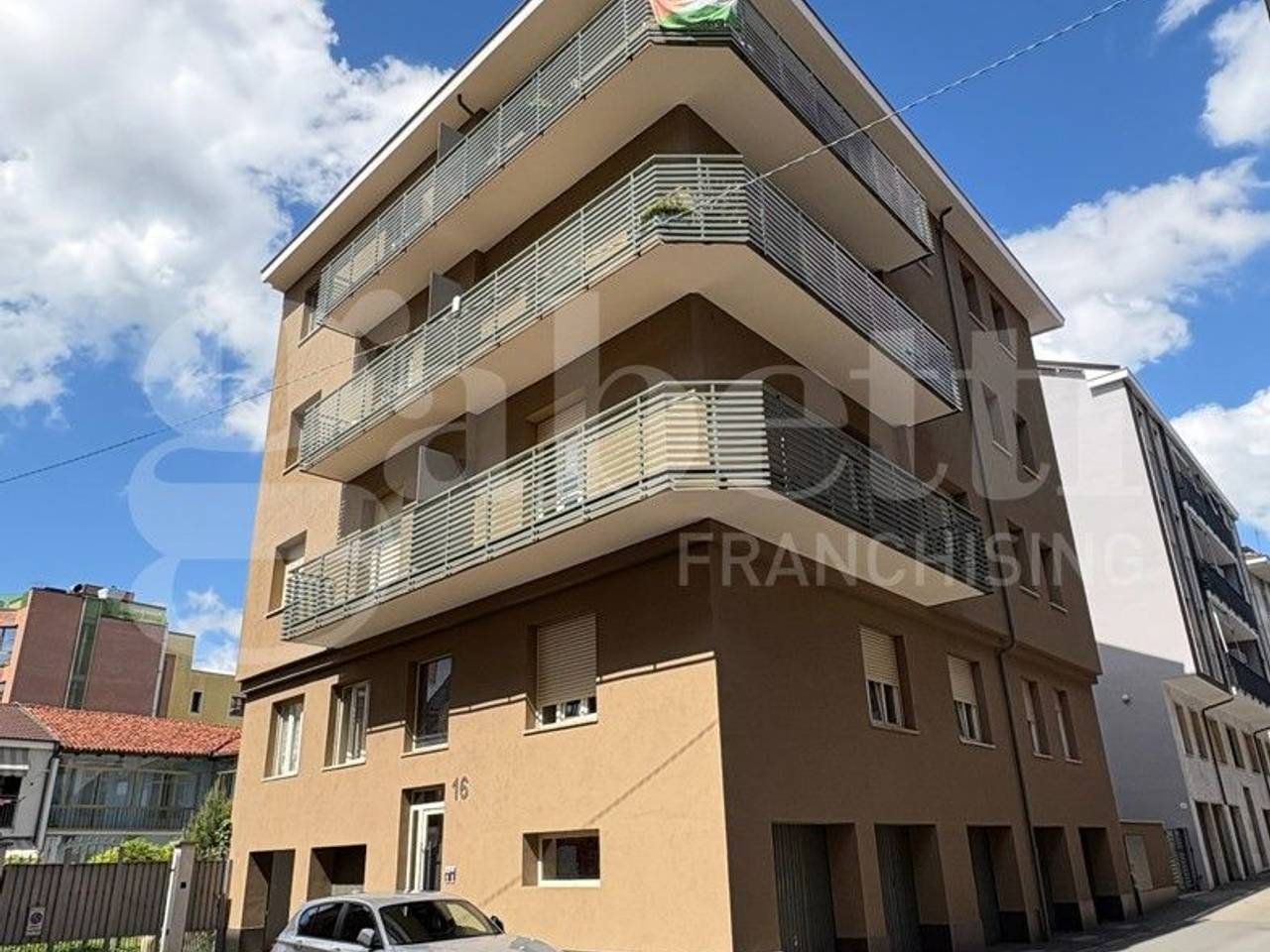 immagine annuncio 1 di 15