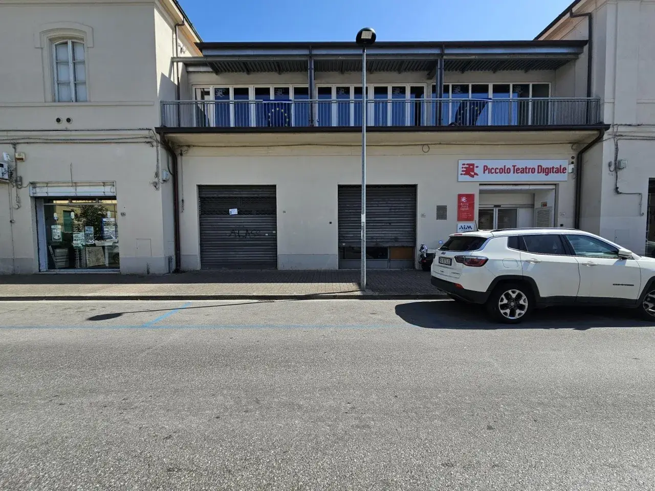 Palazzina commerciale in , Pontedera, {3} - Foto 1