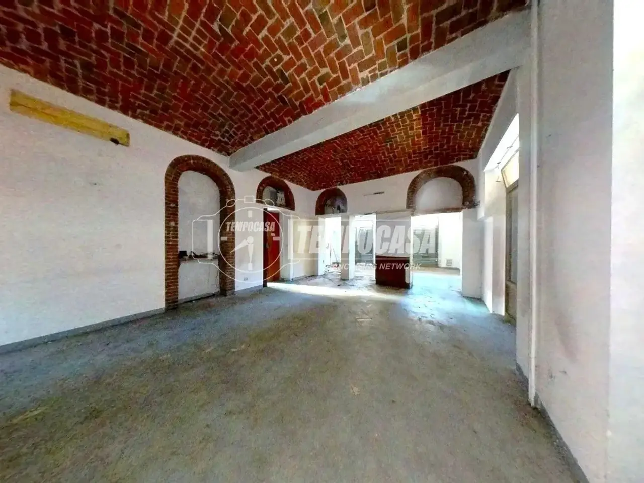 Negozio in Via Cervino 1, Torino, {3} - Foto 2