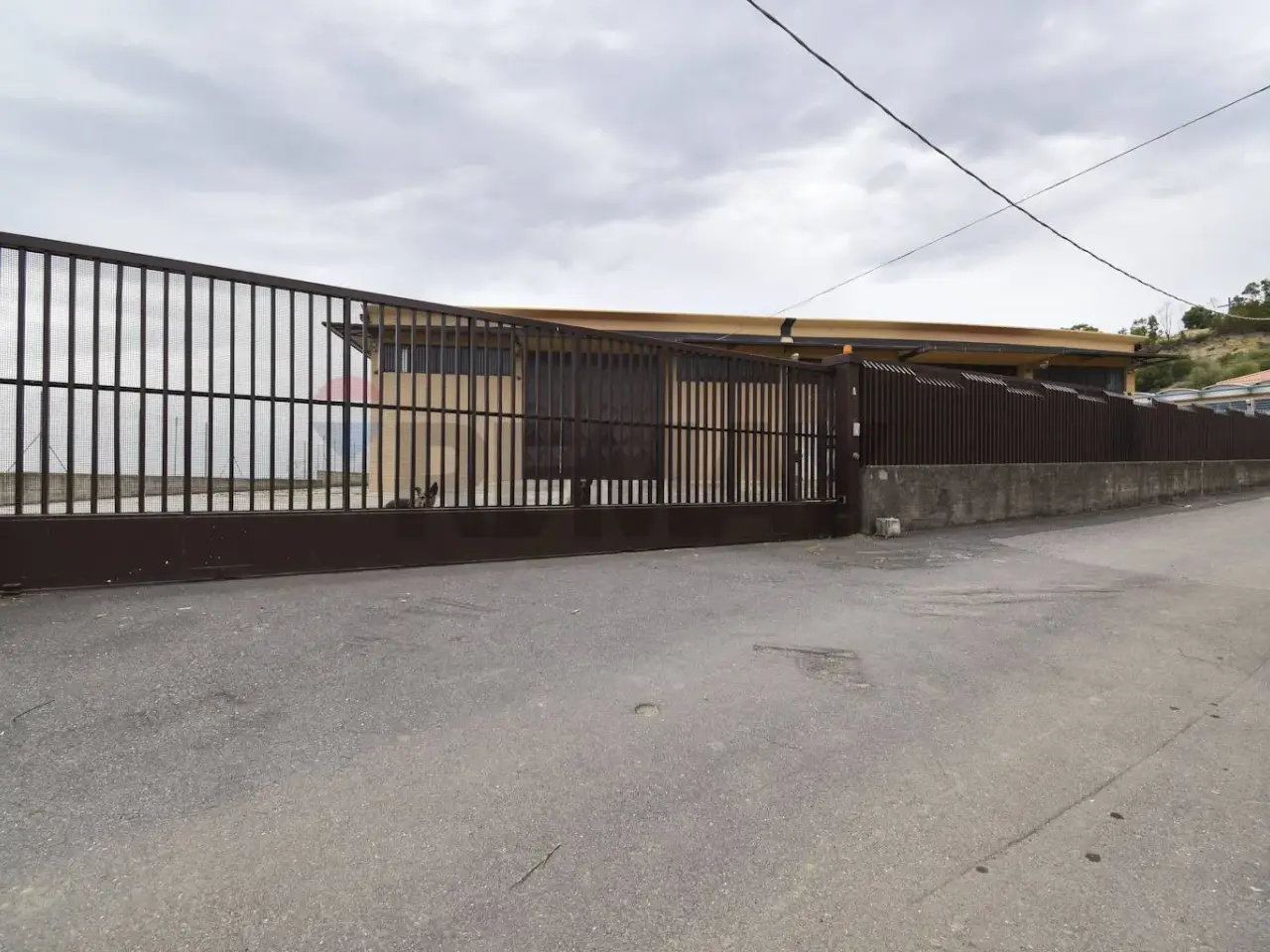 Negozio in Contrada Tiritì 1, Motta Sant'Anastasia, {3} - Foto 2