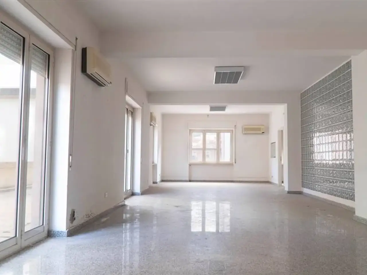 Ufficio in , Cosenza, {3} - Foto 1
