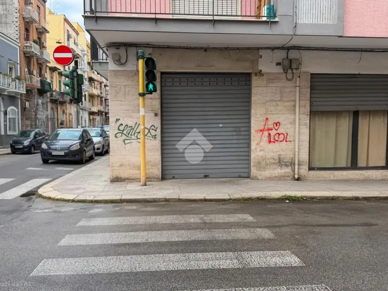 Negozio in Via Ettore Fieramosca 127, Bari, {3} - Foto 2