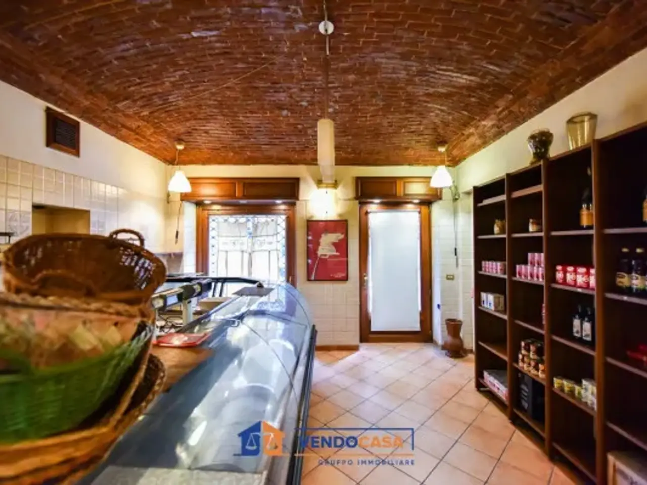 Negozio in Via San Donato 56, Torino, {3} - Foto 1