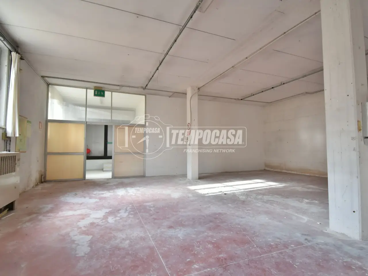 Magazzino in , Tolentino, {3} - Foto 2