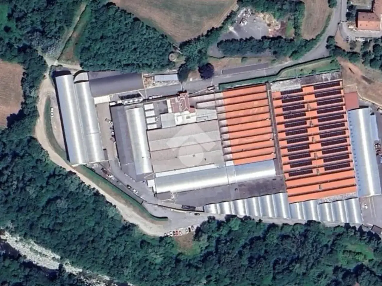 Palazzina commerciale in Via Manifattura 16, Giaveno, {3} - Foto 1