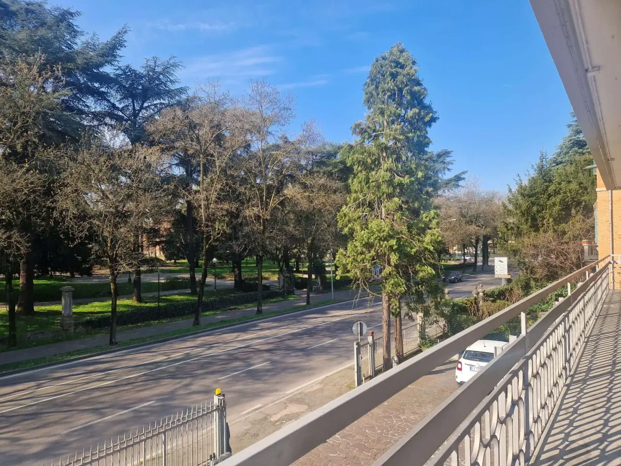 Ufficio in Viale Isonzo, Reggio Emilia, {3} - Foto 2