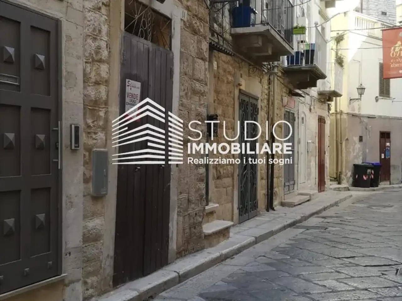 Locale commerciale in , Ruvo Di Puglia, {3} - Foto 1