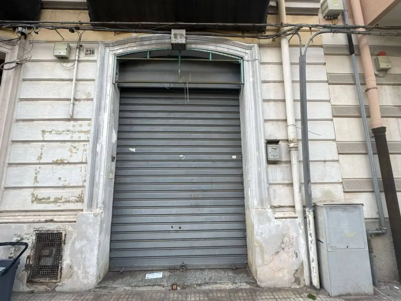 Locale commerciale in Via Centonze 236, Messina, {3} - Foto 1