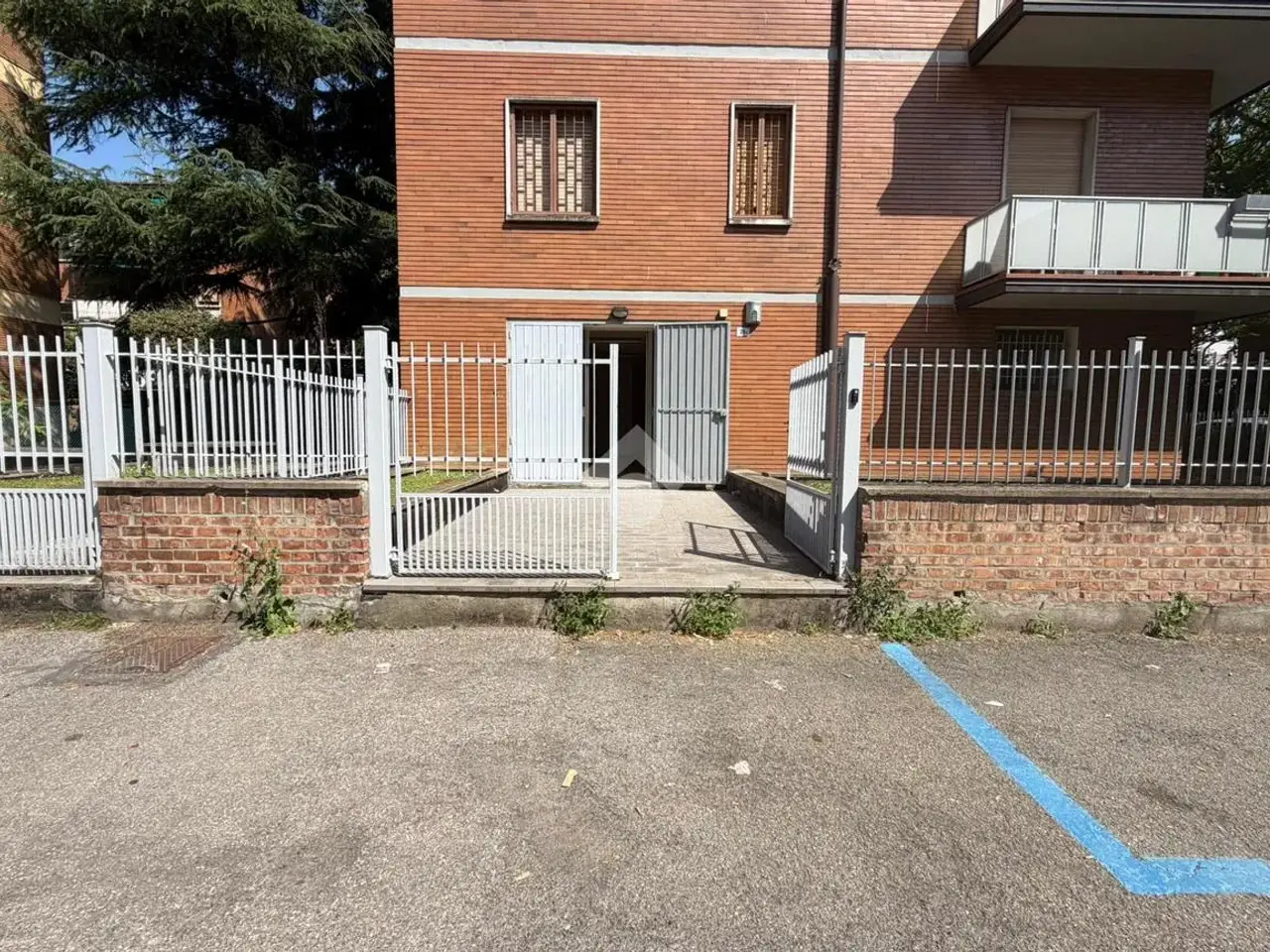 Magazzino in Via Francesca Edera De Giovanni 25, Bologna, {3} - Foto 1