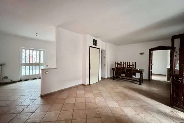 2-room flat in Via Lunga, Albino - Photo 1