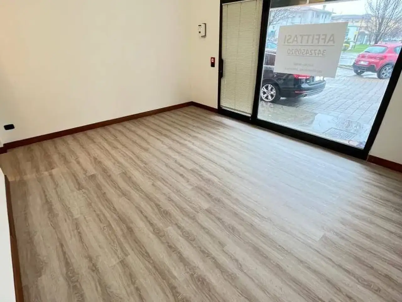Esercizio commerciale in  Albignasego, Albignasego, {3} - Foto 1