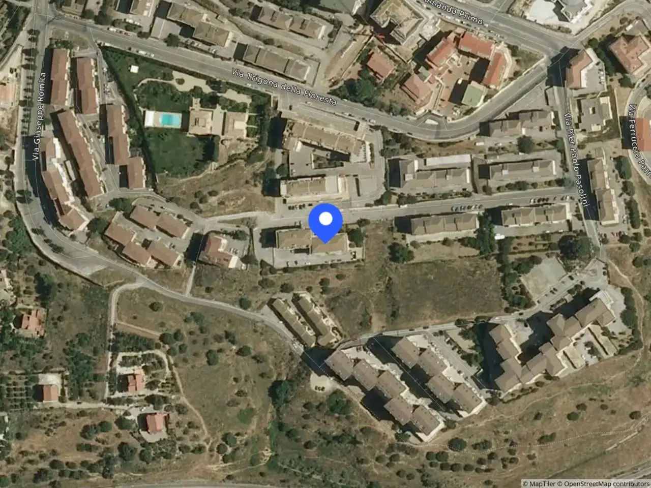 Negozio in Via G. Tomasi di Lampedusa 58/60 58, Caltanissetta, {3} - Foto 2