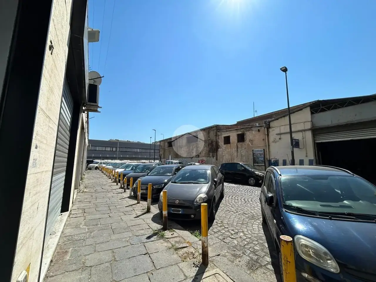 Negozio in Via Marino Cristoforo 37, Napoli, {3} - Foto 2