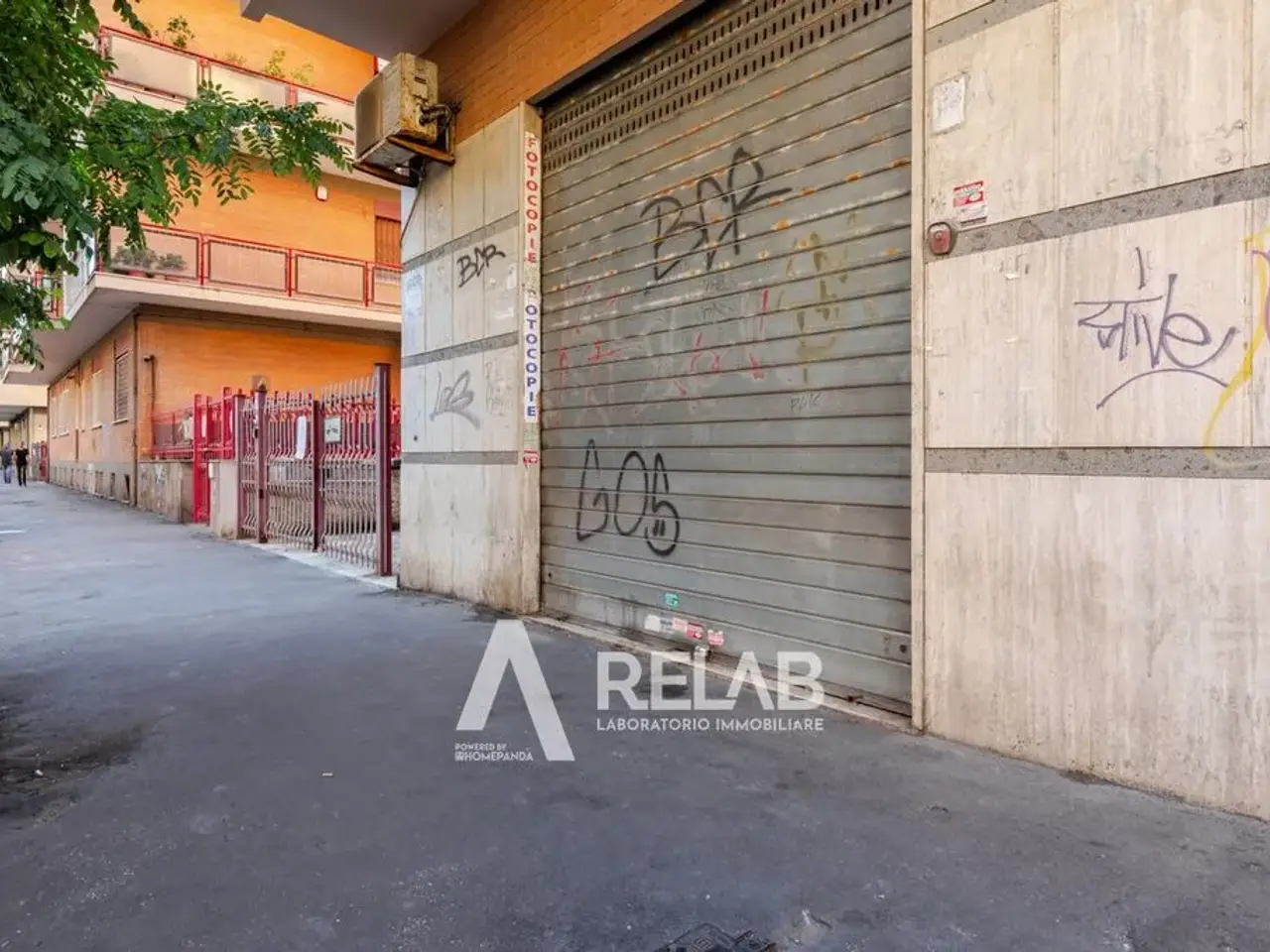 Negozio in Via Federico Paolini 33, Roma, {3} - Foto 2