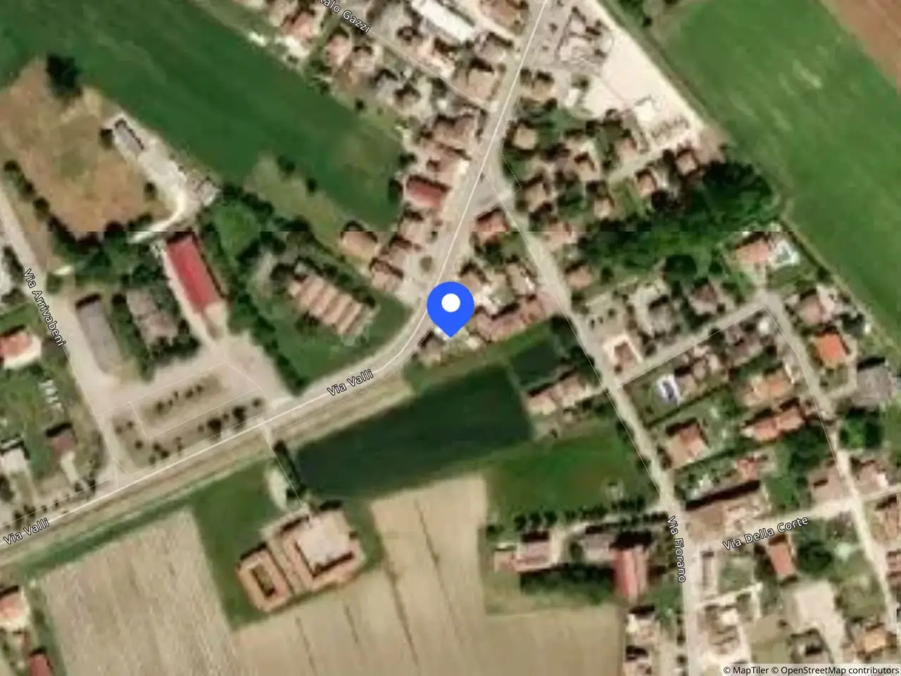 Garage in Via Valli, 290 - Frazione Gavello 290, Mirandola, {3} - Foto 2