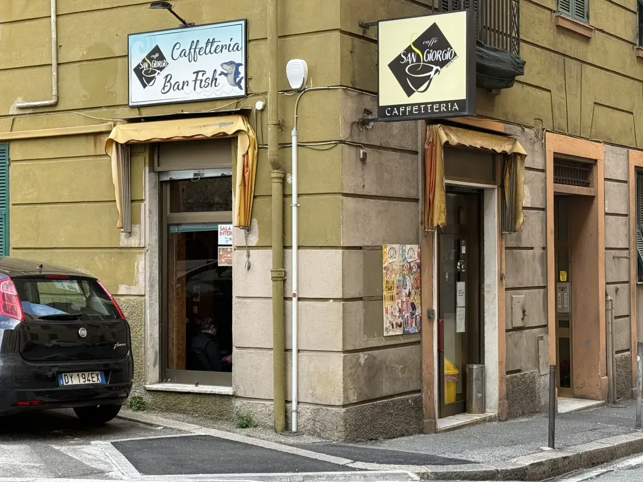 Bar in Via Balbi Piovera, Genova, {3} - Foto 1